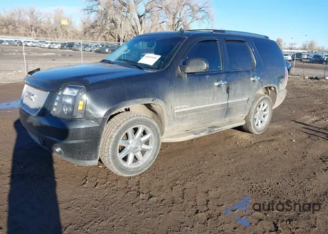 2013 GMC Yukon Denali z USA, uszkodzony, nr VIN 1GKS2EEF4DR141351